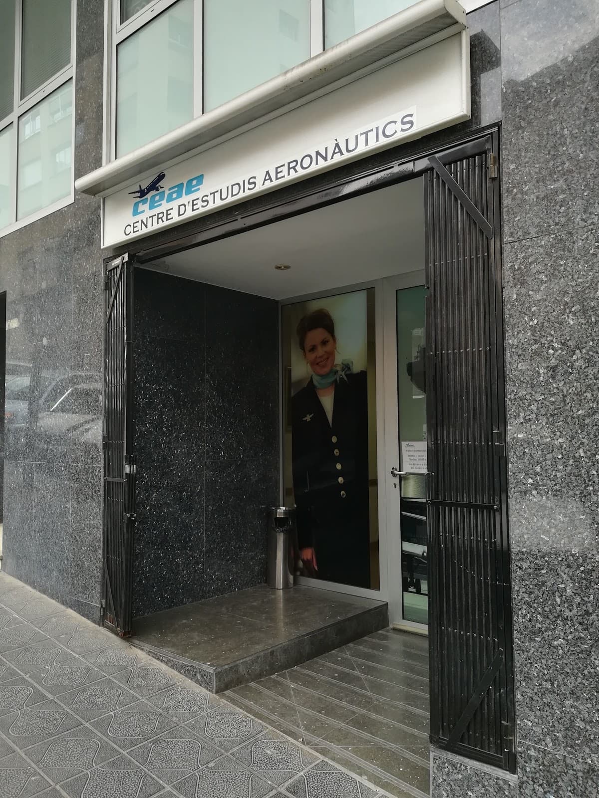 Prácticas del Curso de Tripulante de Cabina de Pasajeros en CEAE Tarragona